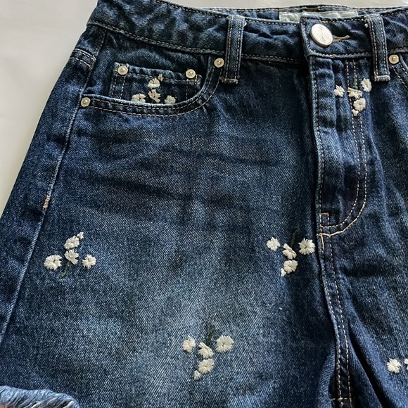 Ban Jara Embroidered Daisies Cut Off High Rise Shorts Size 1/24 - Picture 10 of 16
